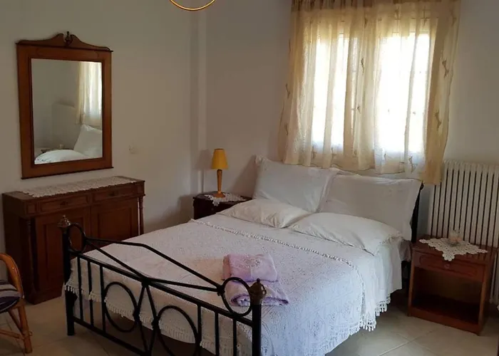 Koulas House In Diava