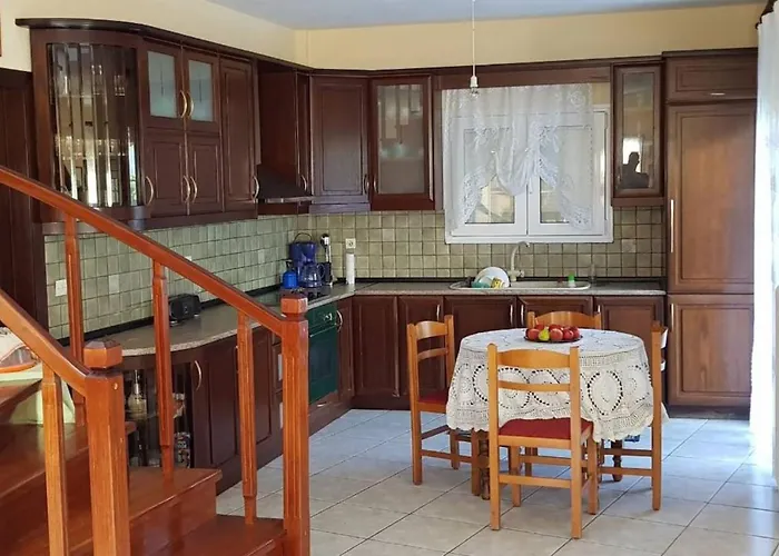 Koulas House In Diava