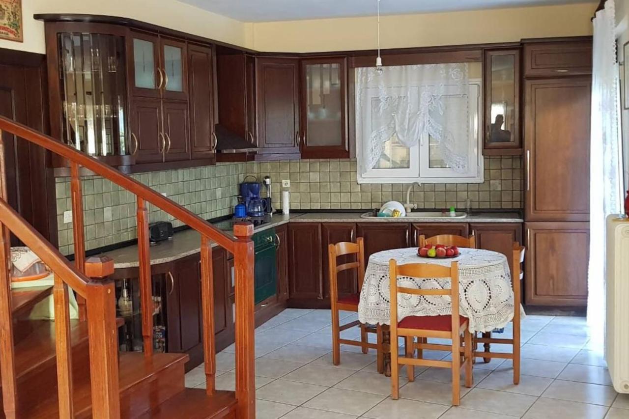 Koulas House In Diava *